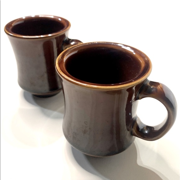 Set of 2 Brown Vintage Mugs - Picture 1 of 6